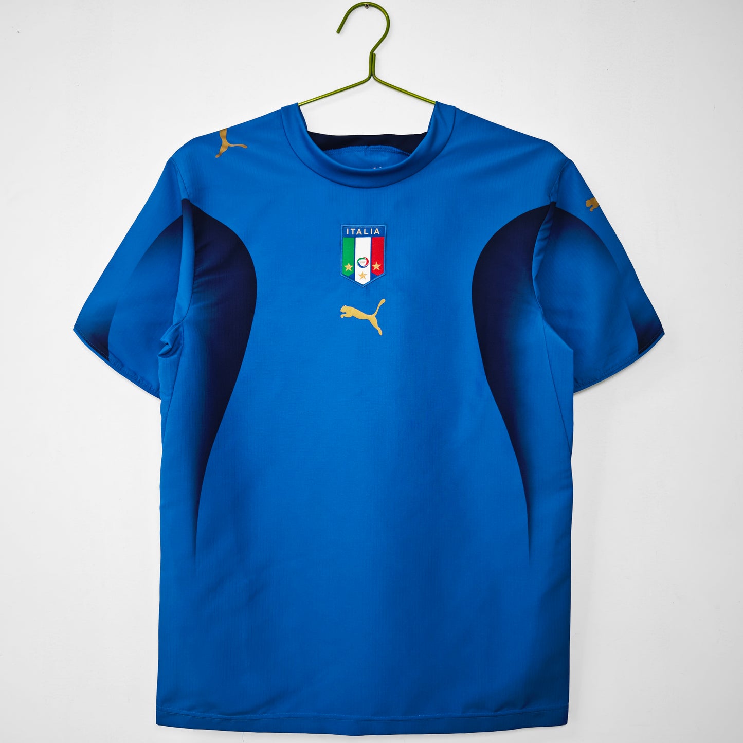 2006 Italy home