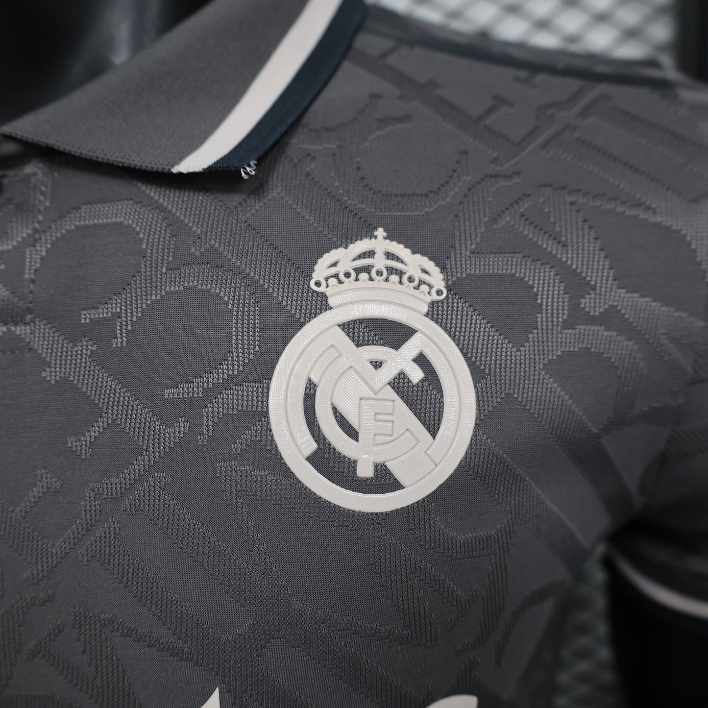24/25 Real Madrid 2nd away player version