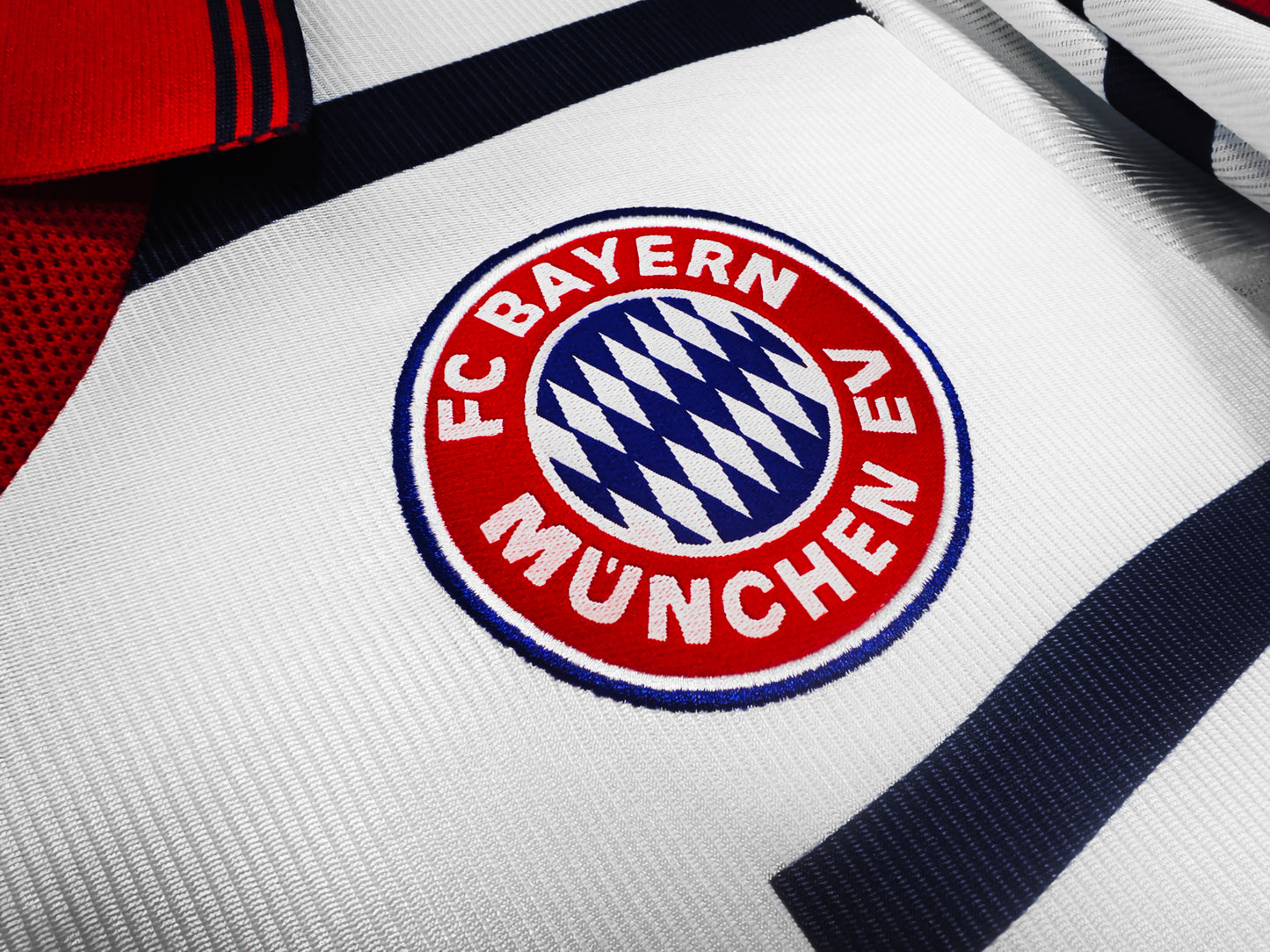 1998/00 Bayern Munich away