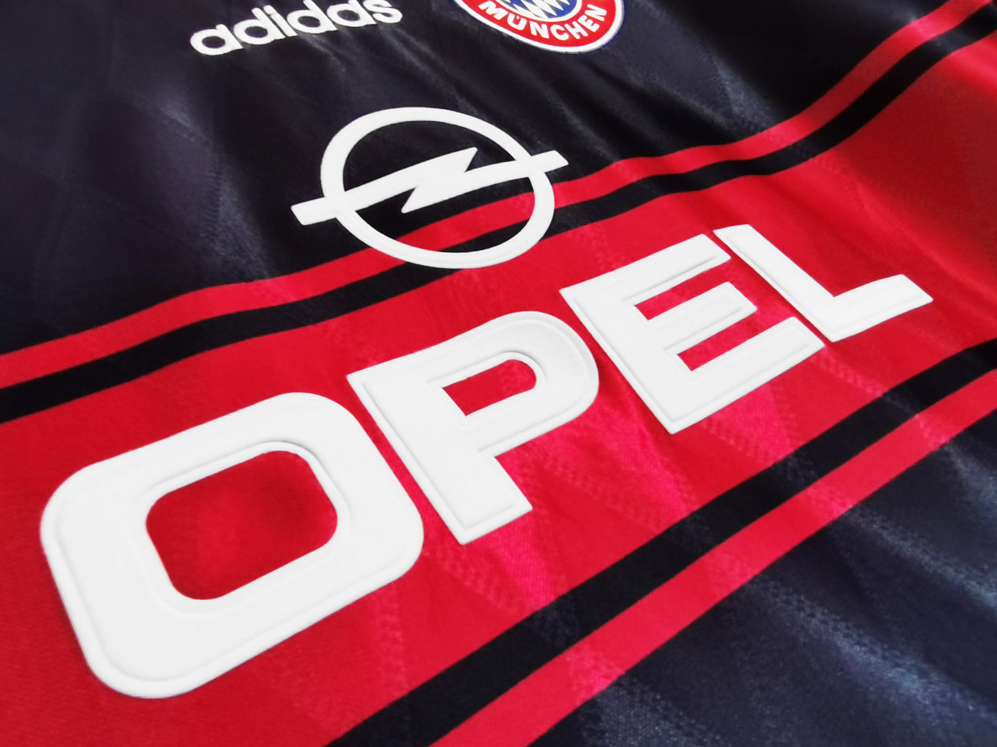 1997/99 Bayern Munich home