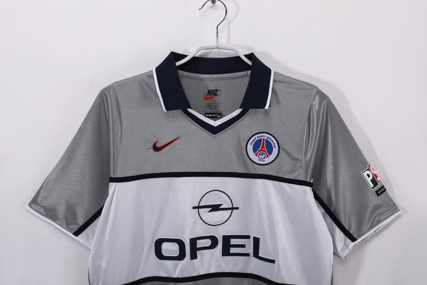 2000/01 PSG away