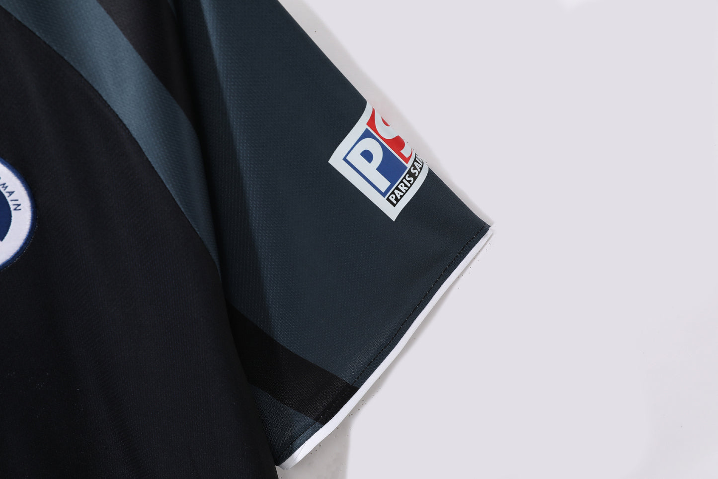2001/02 PSG 2nd away