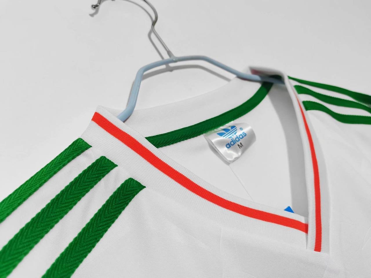 1990/92 Republic of Ireland Away Retro Jersey