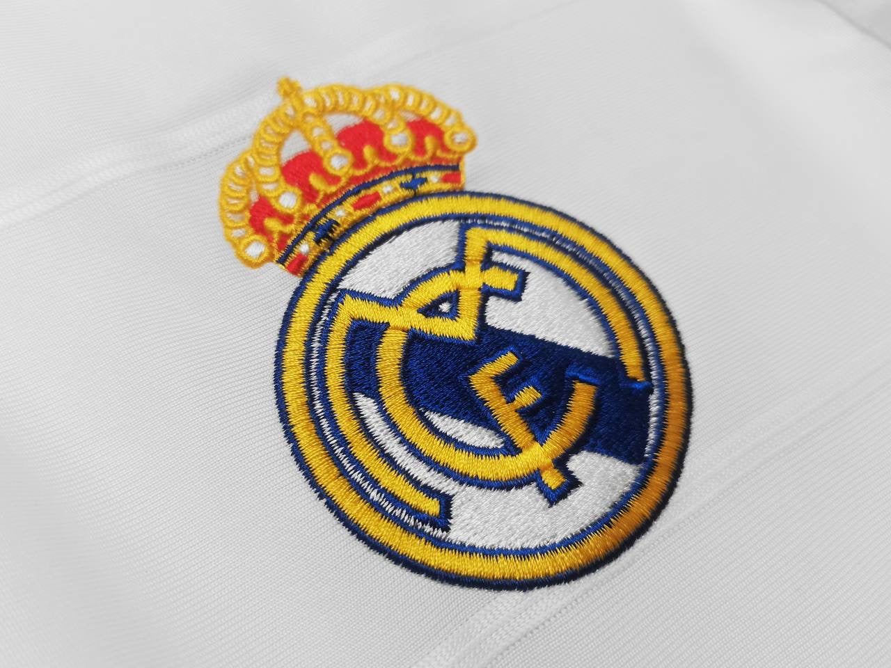 2013/14 ريال مدريد هوم ريترو جيرسي