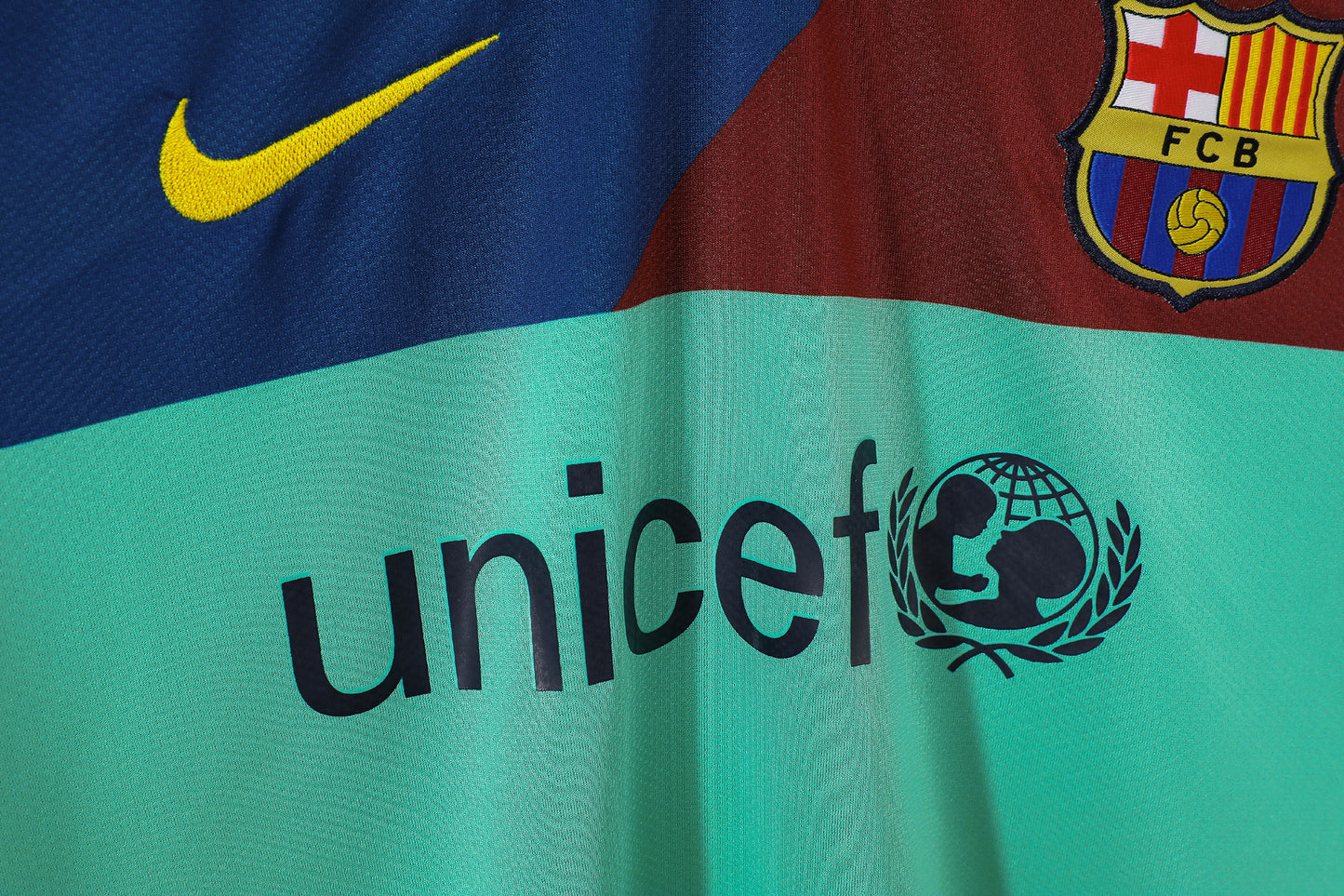 2010/2011 Barcelona Green Jersey
