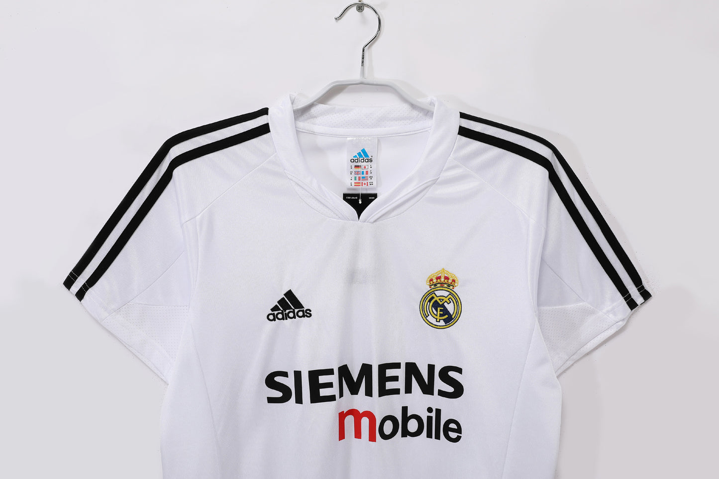 2004/2005 Real Madrid home jersey
