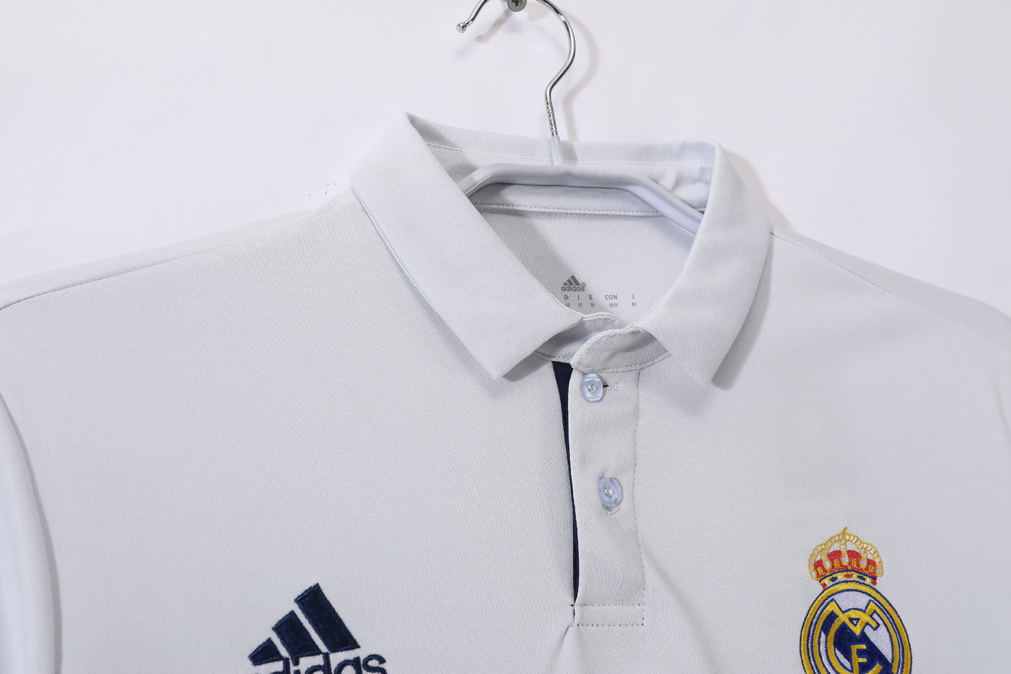 2016/2017 Real Madrid home jersey
