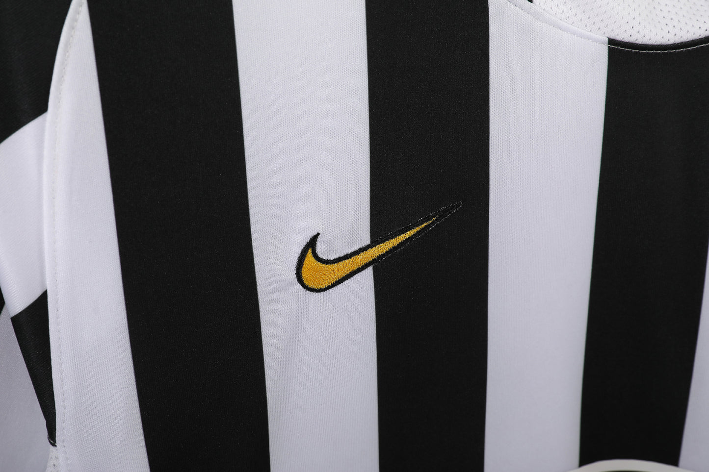 2003/2004 juventus home