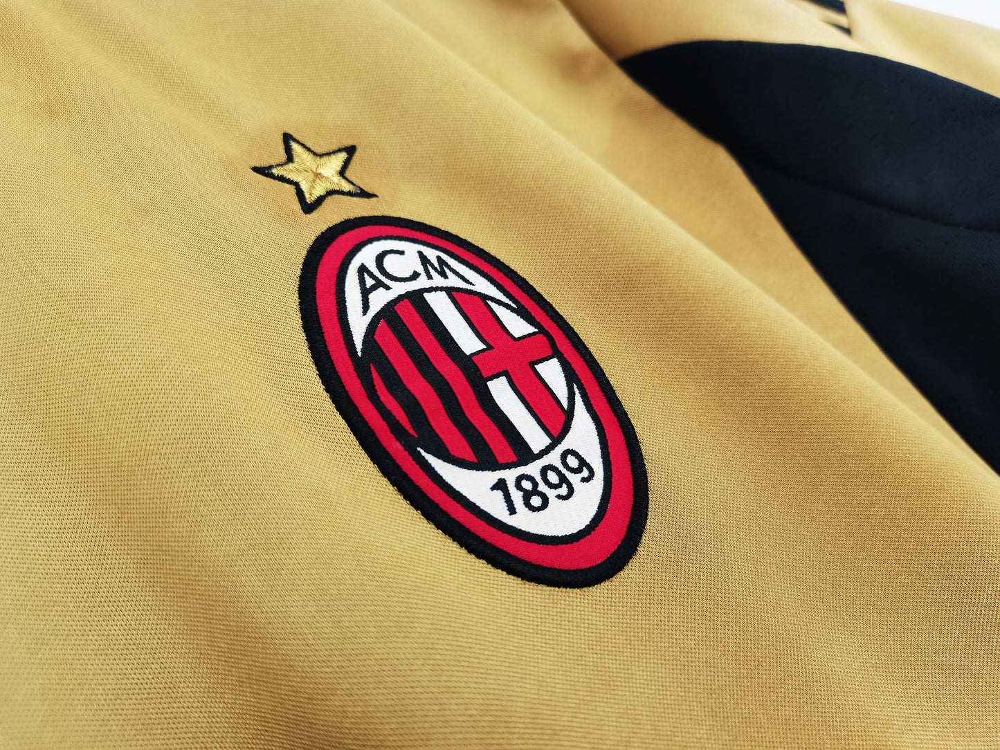 2015/2016 AC Milan third