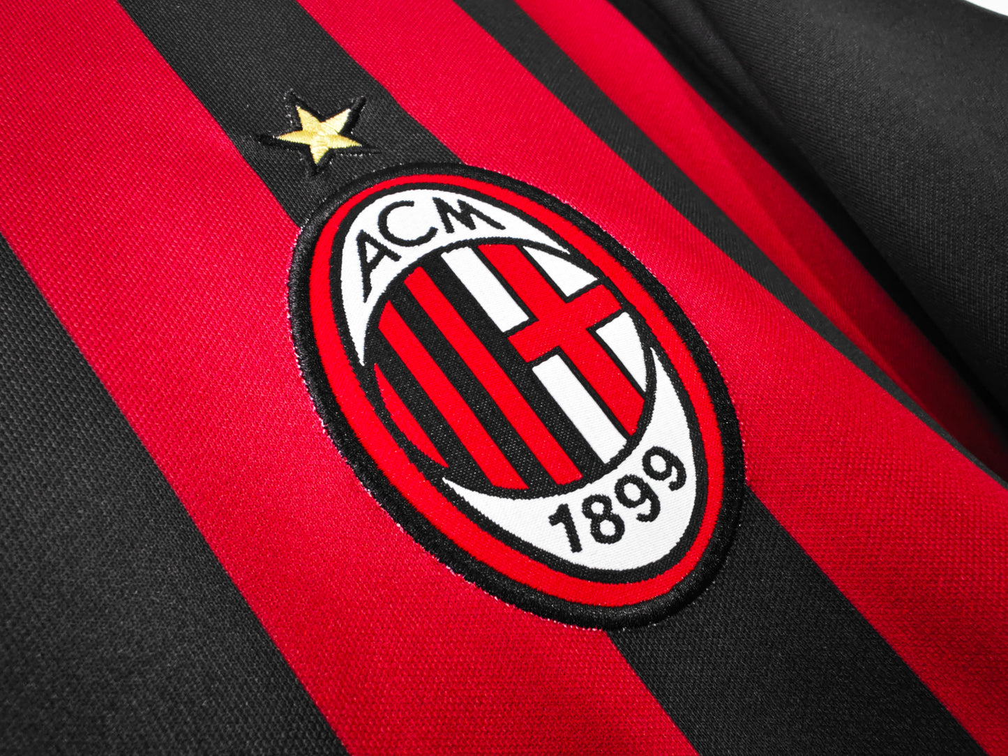 2016/2017 AC Milan home