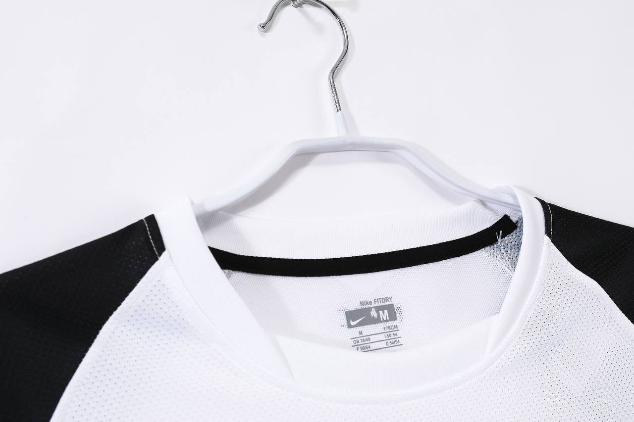 2010/2011 Manchester United away UCL Final edition