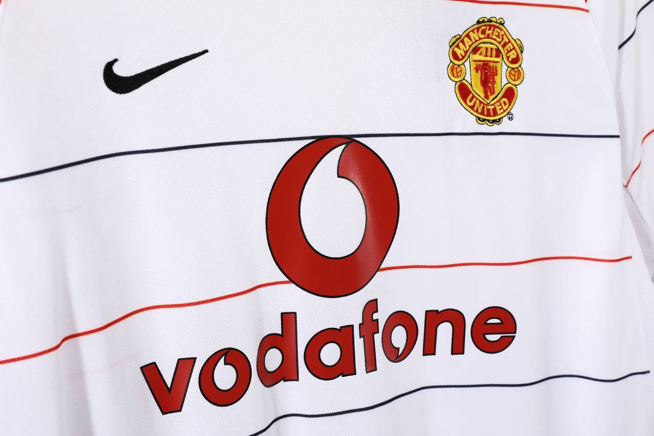 2005/2006 Manchester United third Jersey