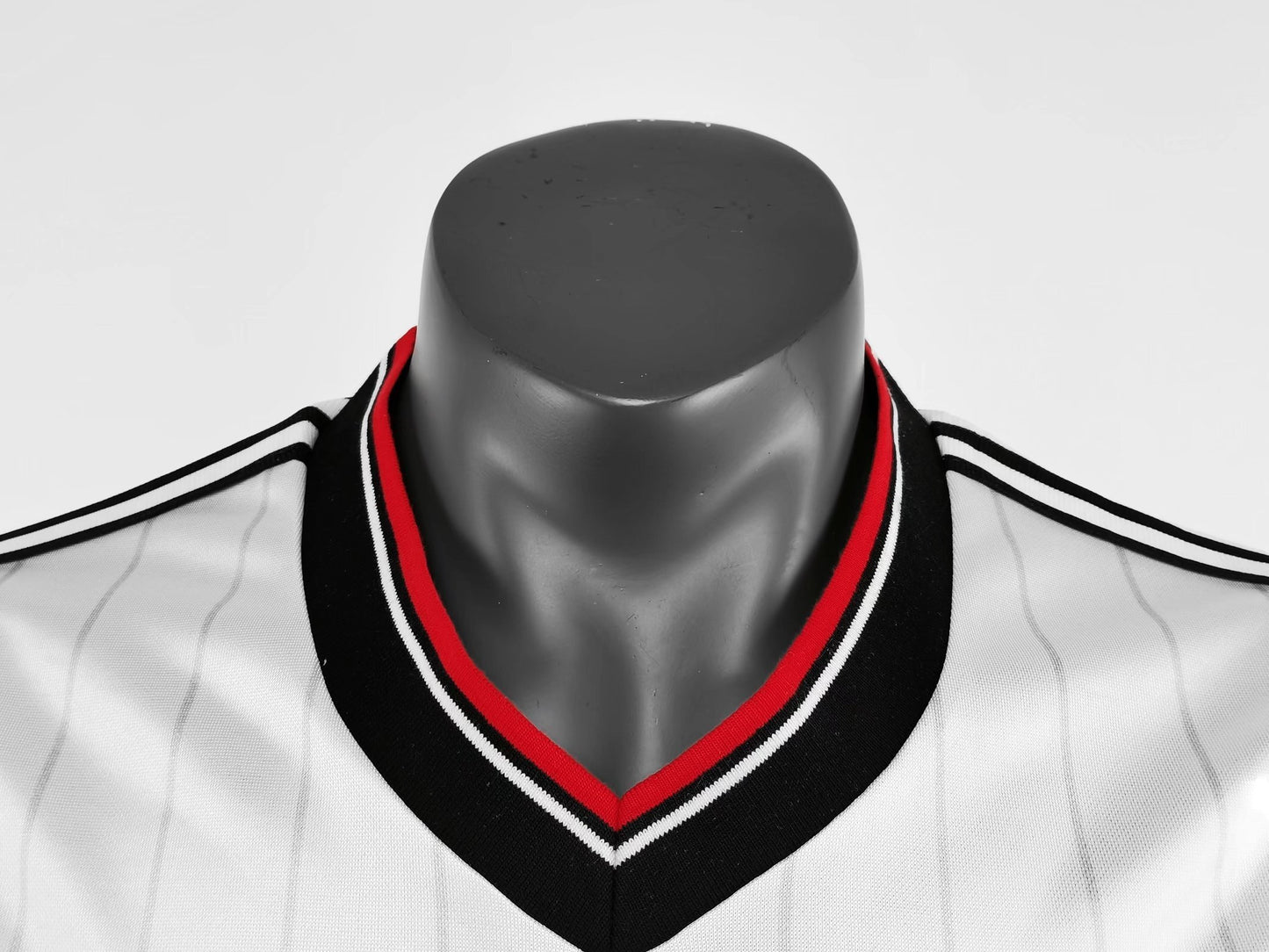 1983 /84 Manchester United away