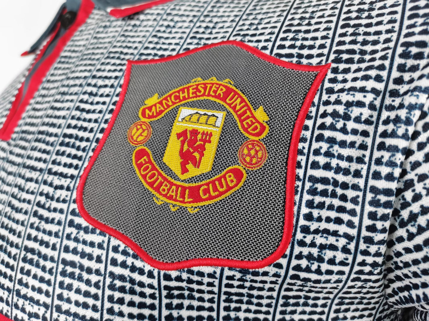 1995 /96 Manchester United away