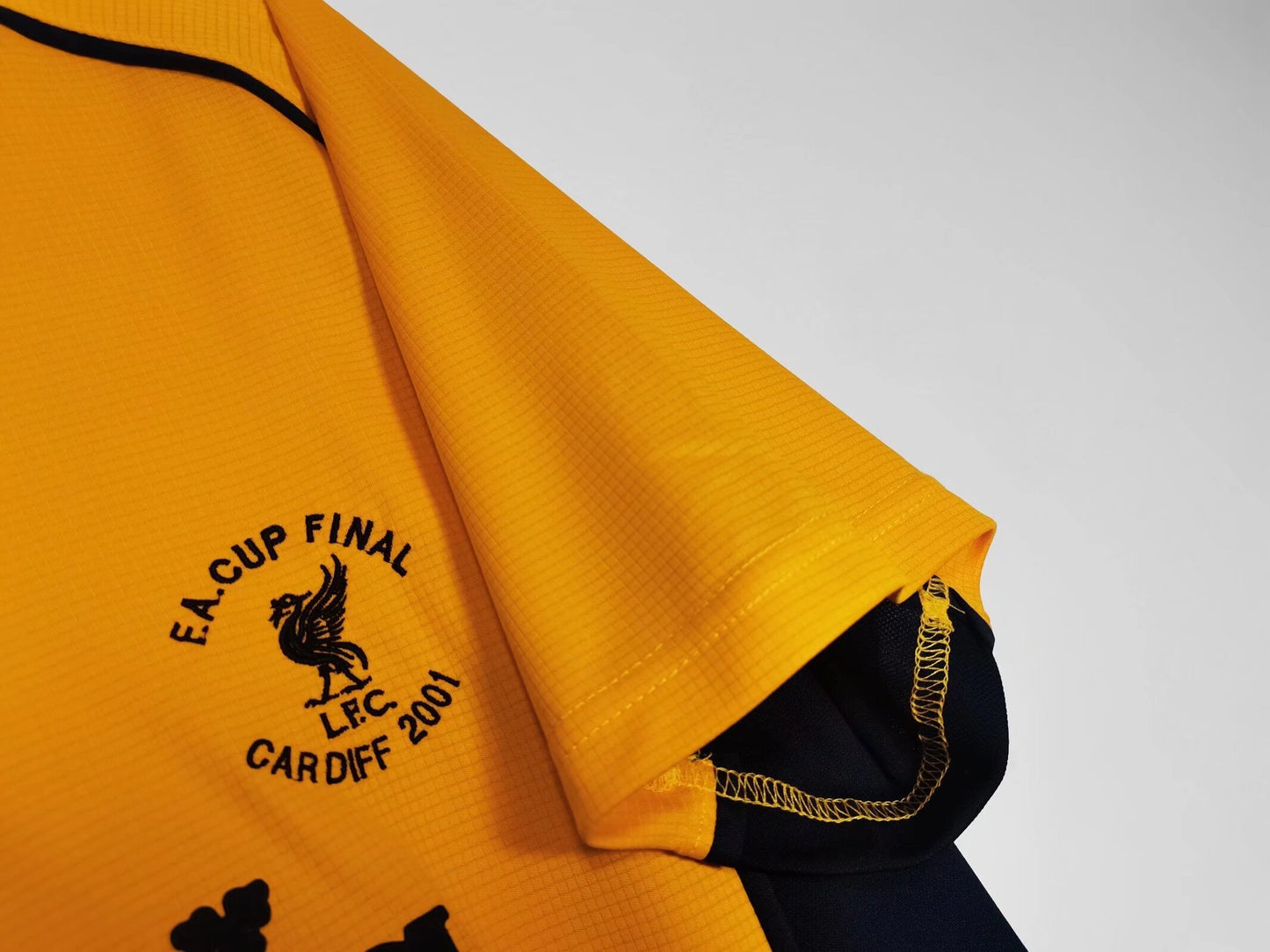 2000/01 Liverpool away