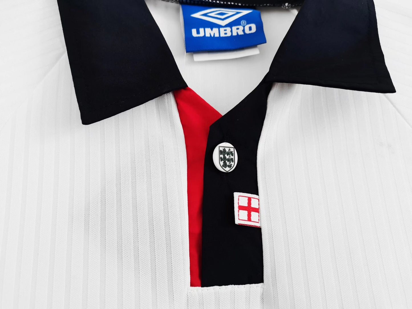 2000 England home