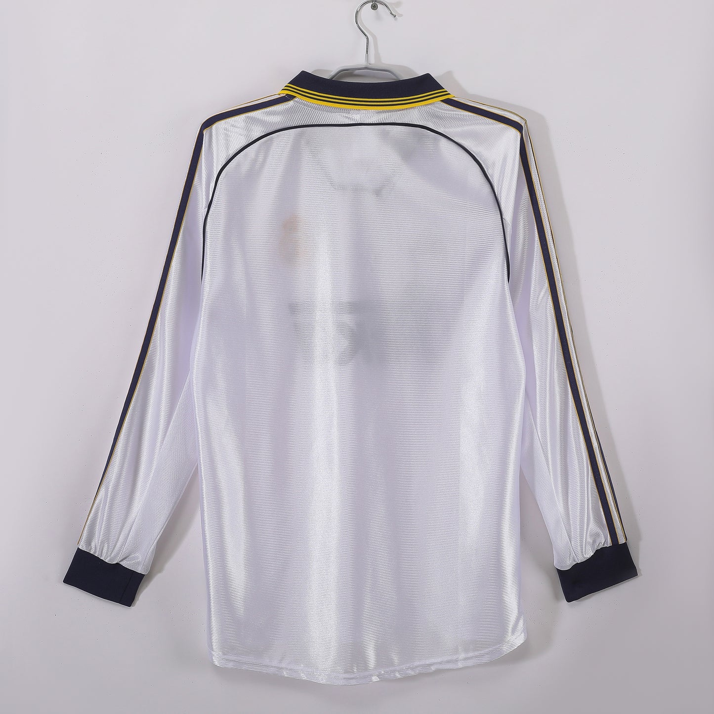 Long sleeve: 1998/00 Real Madrid home