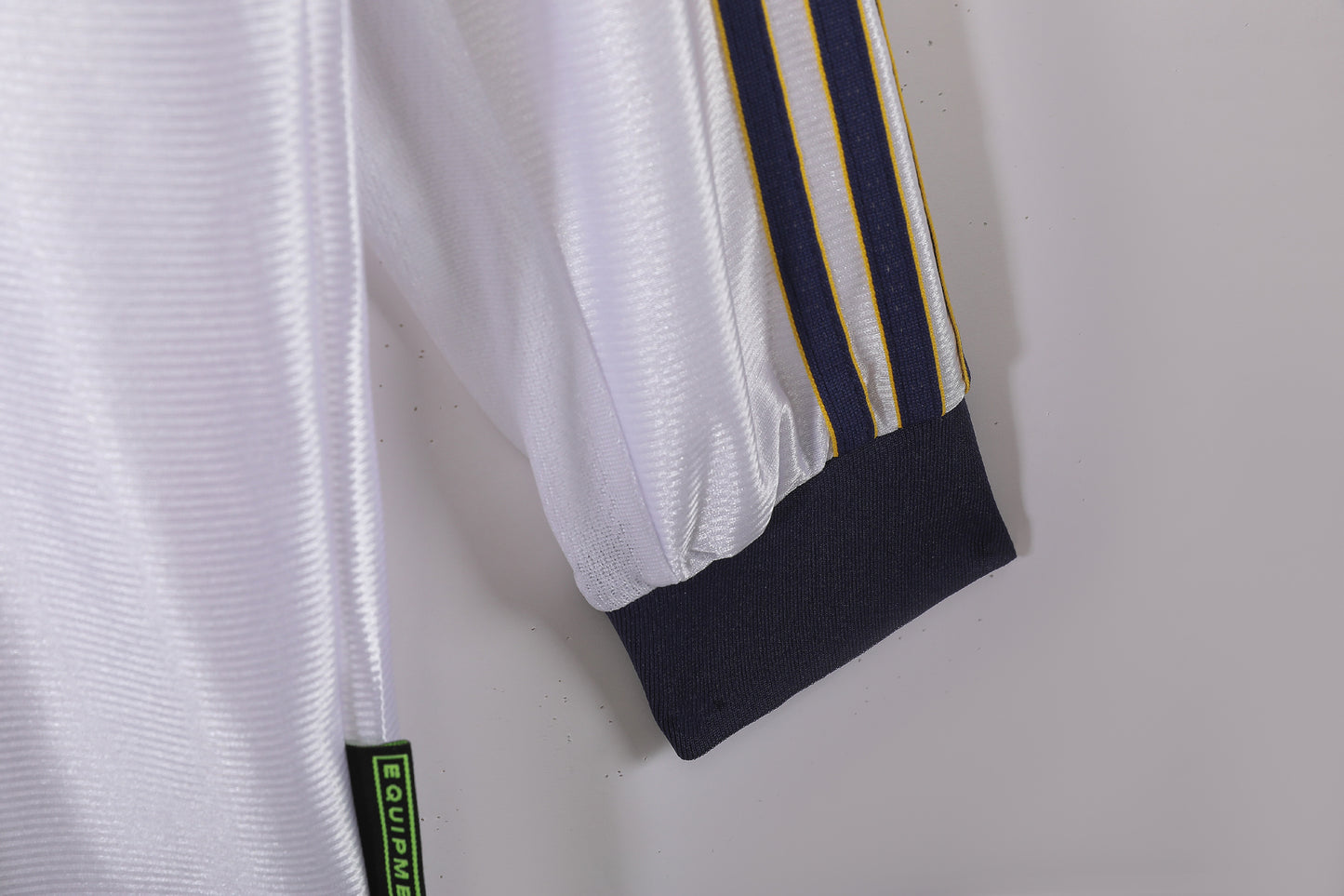 Long sleeve: 1998/00 Real Madrid home