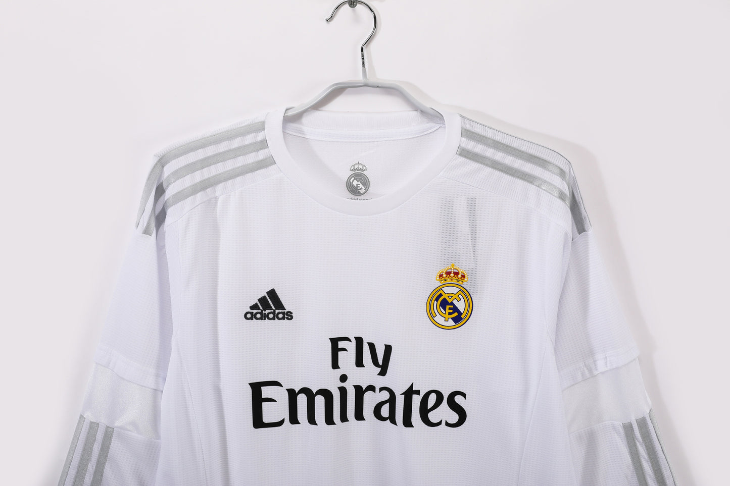 Long sleeve: 2015/16 Real Madrid home