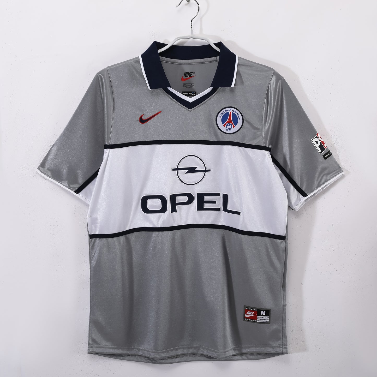 2000/01 PSG away