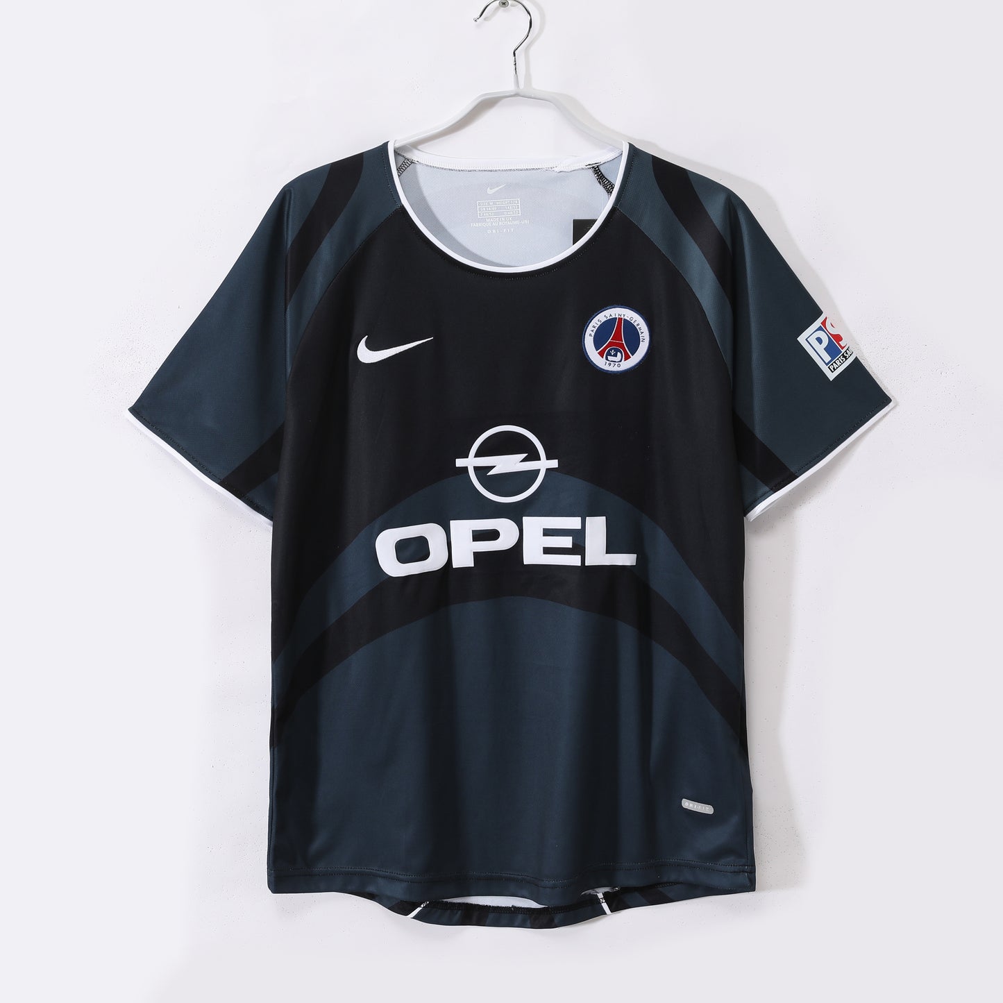 2001/02 PSG 2nd away