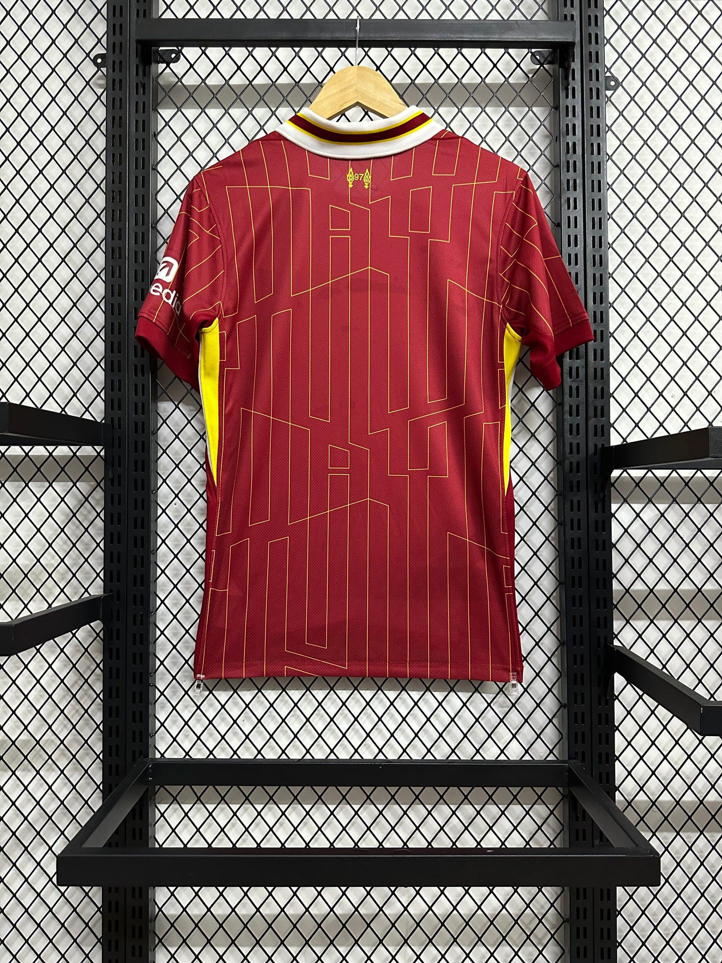 2024/2025 Liverpool home