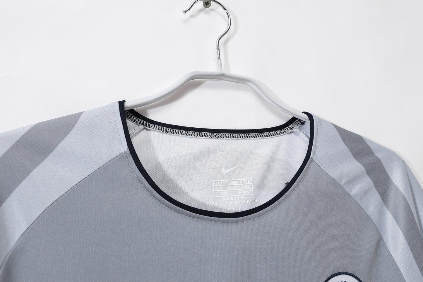 2001/02 PSG away