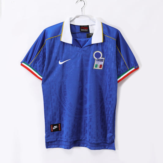 1995 Italy home