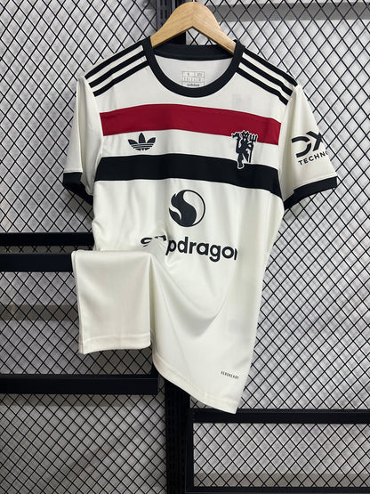 2024/2025 Manchester United third