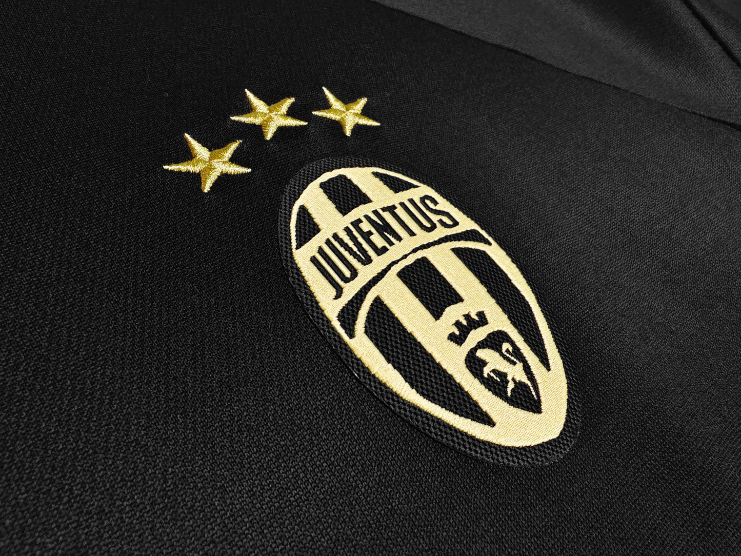 Juventus 2015/2016 away