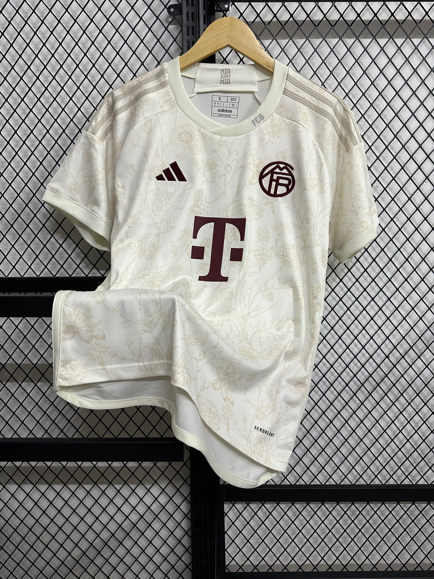 2023/2024 Bayern Munich third