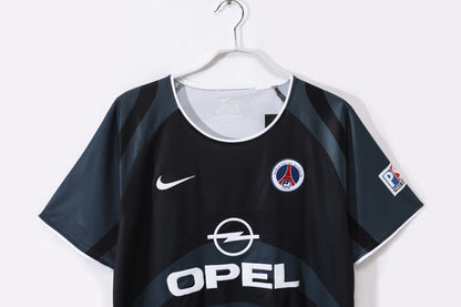 2001/02 PSG 2nd away