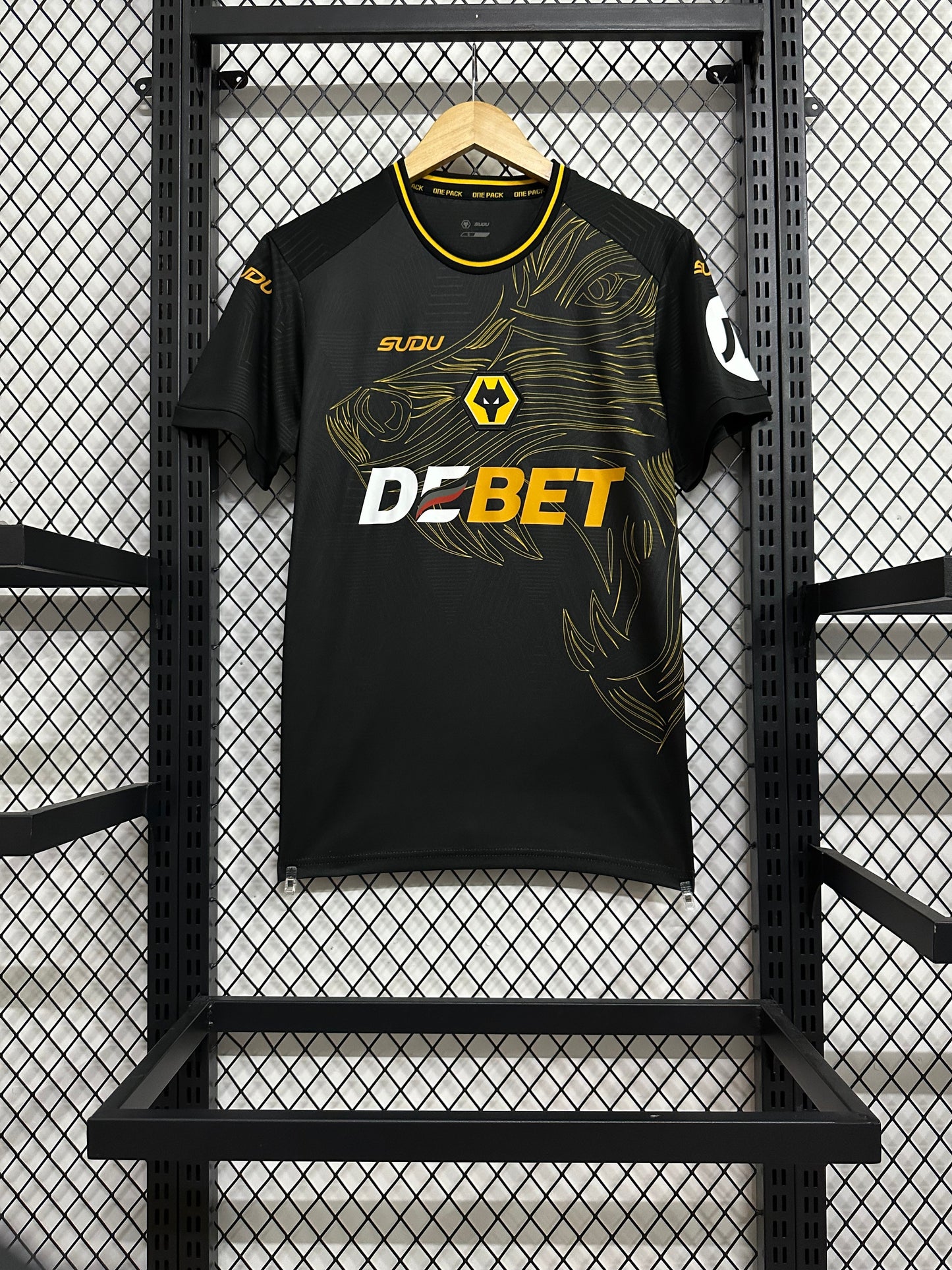 2024/2025 Wolves away