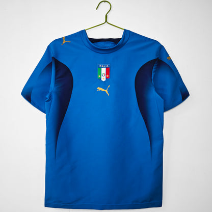 2006 Italy home