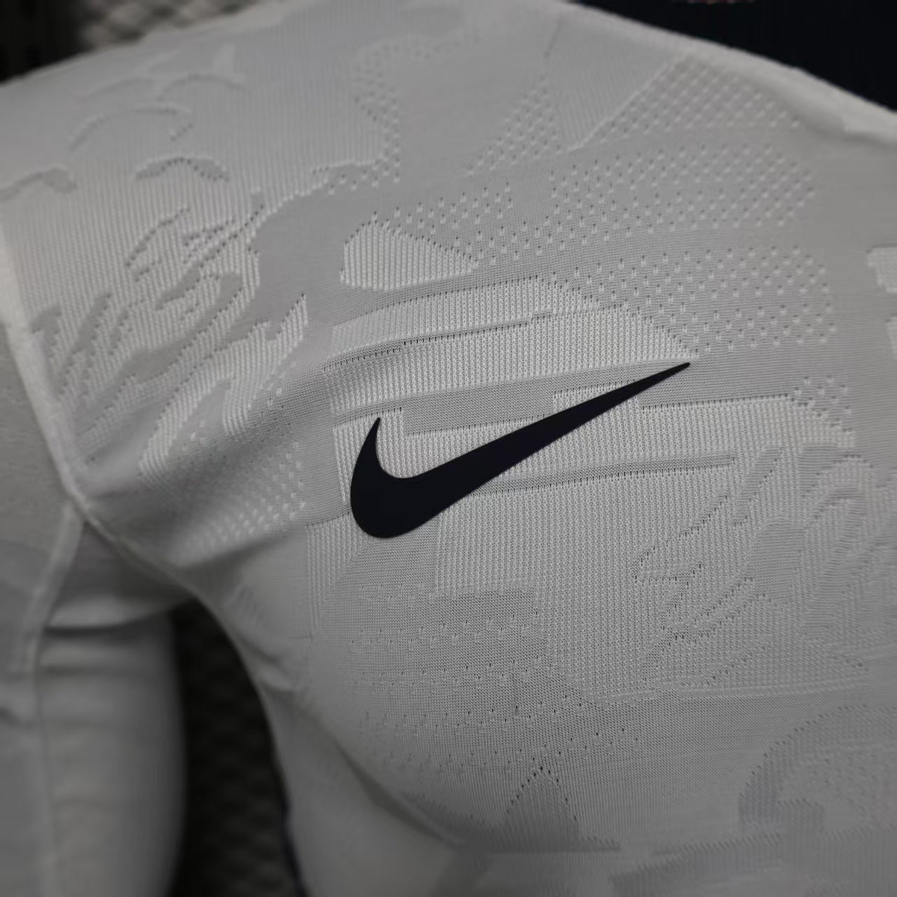 England 2026 home long sleeves Player's version