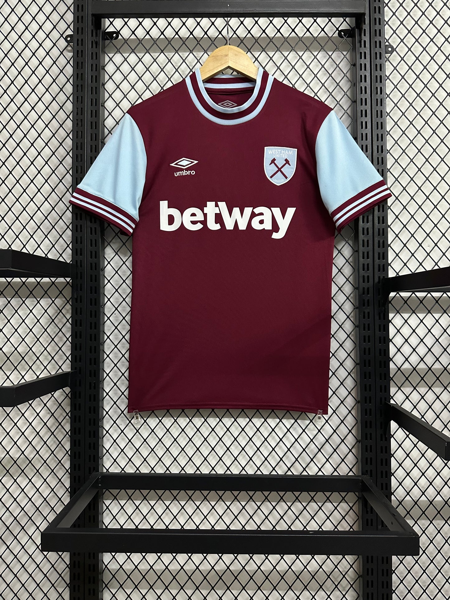 2024/2025 West Ham United home