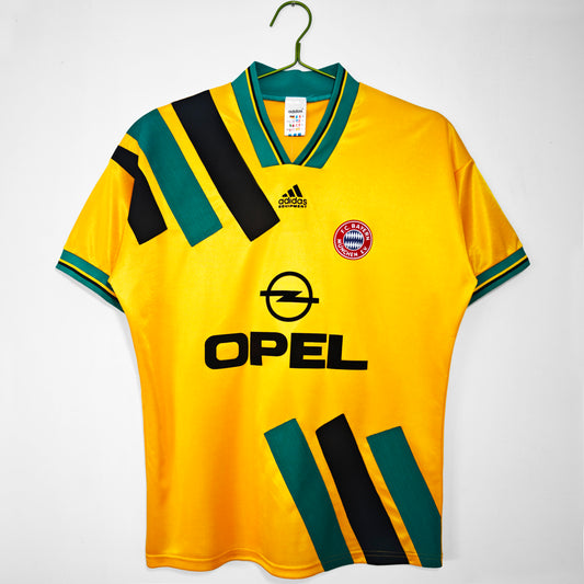 1993/95 Bayern Munich away