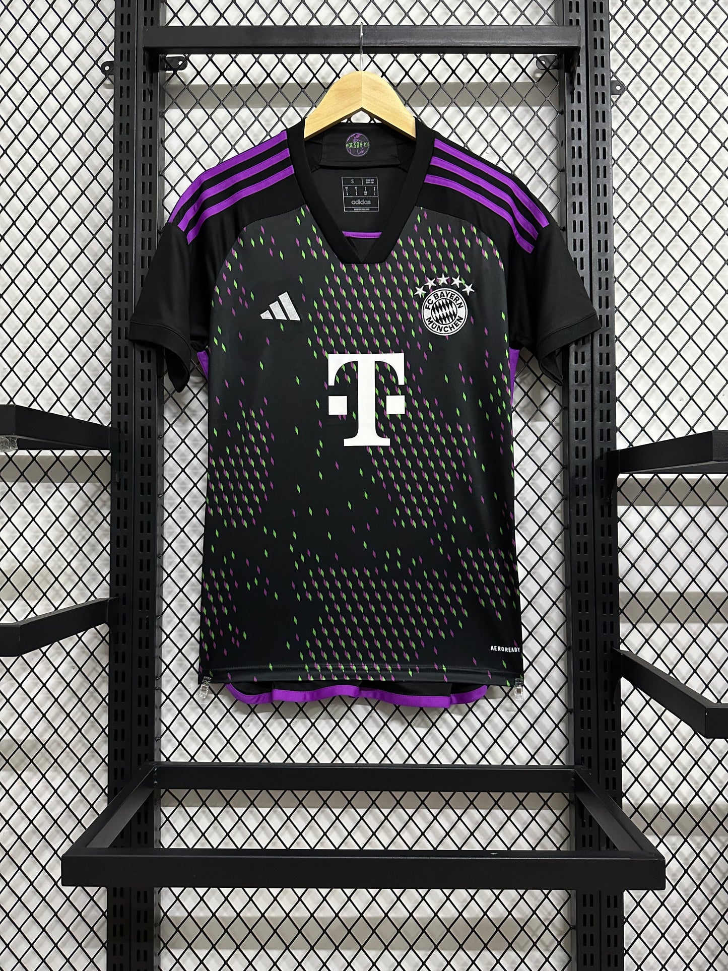 2023/2024 Bayern Munich away