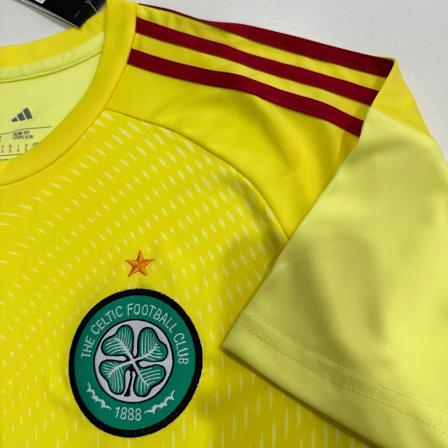 2025/2026 Celtic goalkeeper jersey