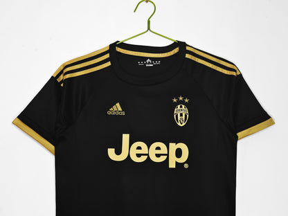 Juventus 2015/2016 away