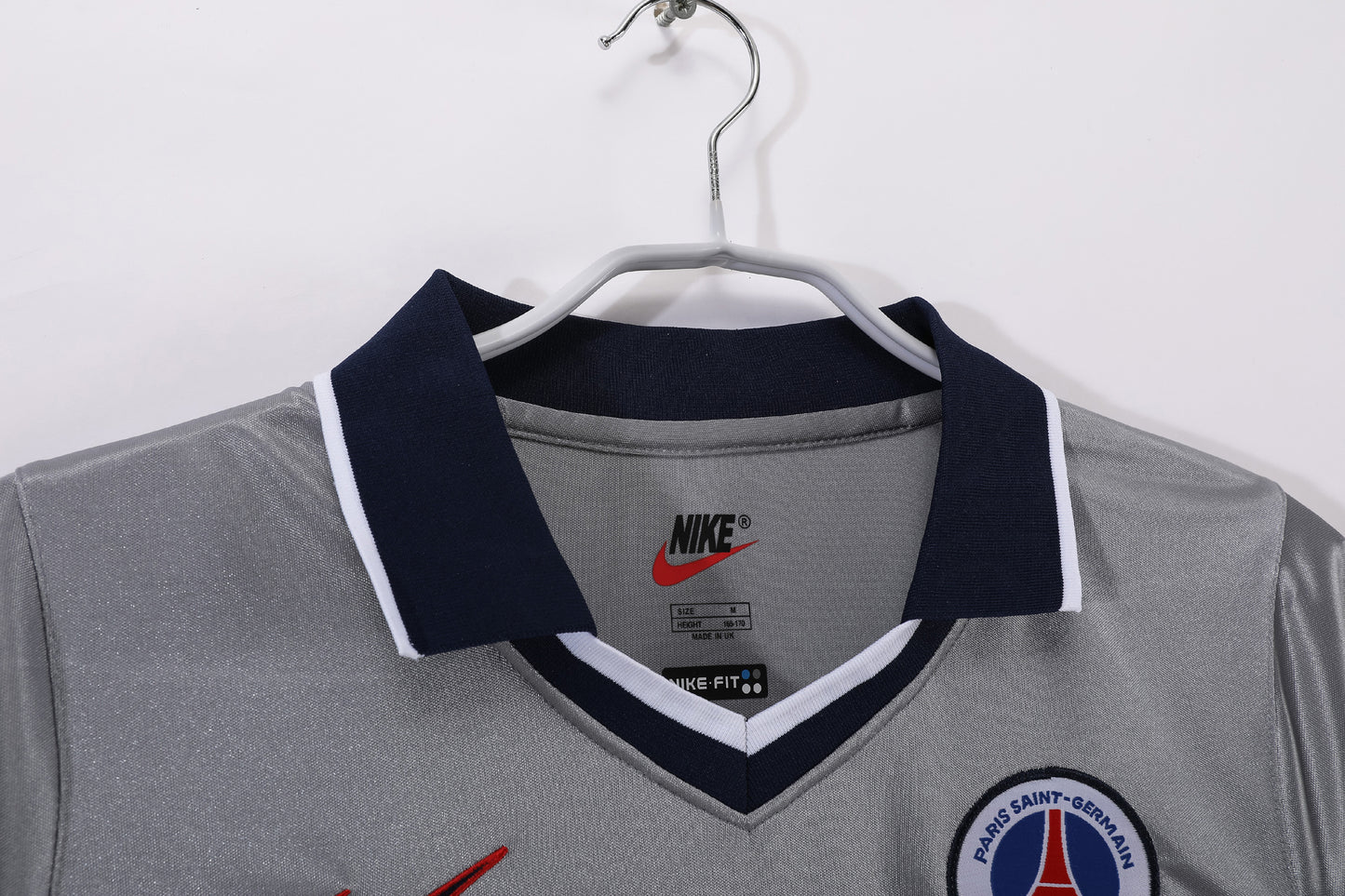 2000/01 PSG away