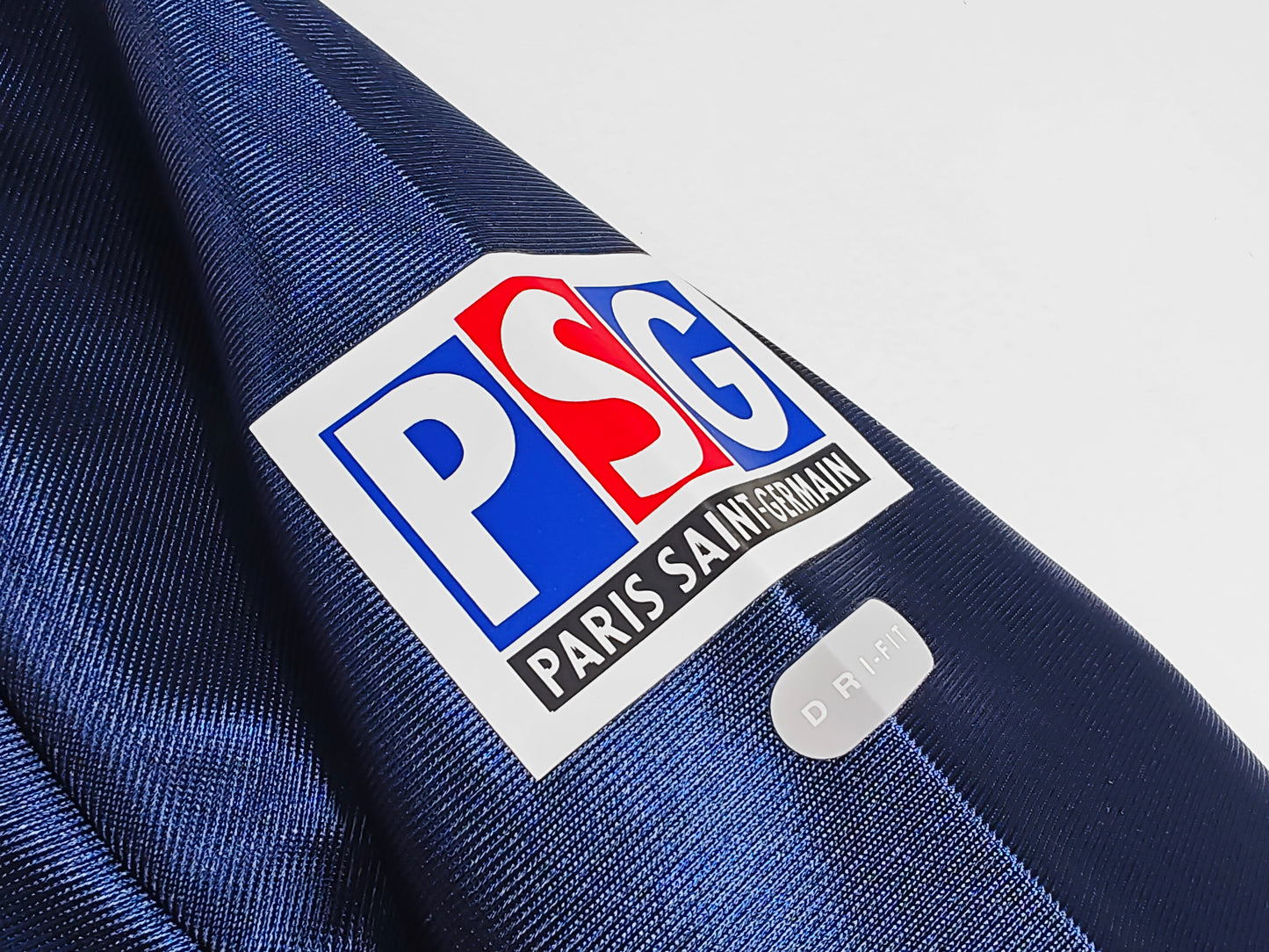 PSG 2001 – Ronaldinho Early PSG Era Shirt (Limited Piece)