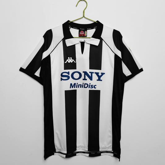1997/1998 Juventus retro home Jersey