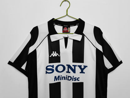 1997/1998 Juventus retro home Jersey