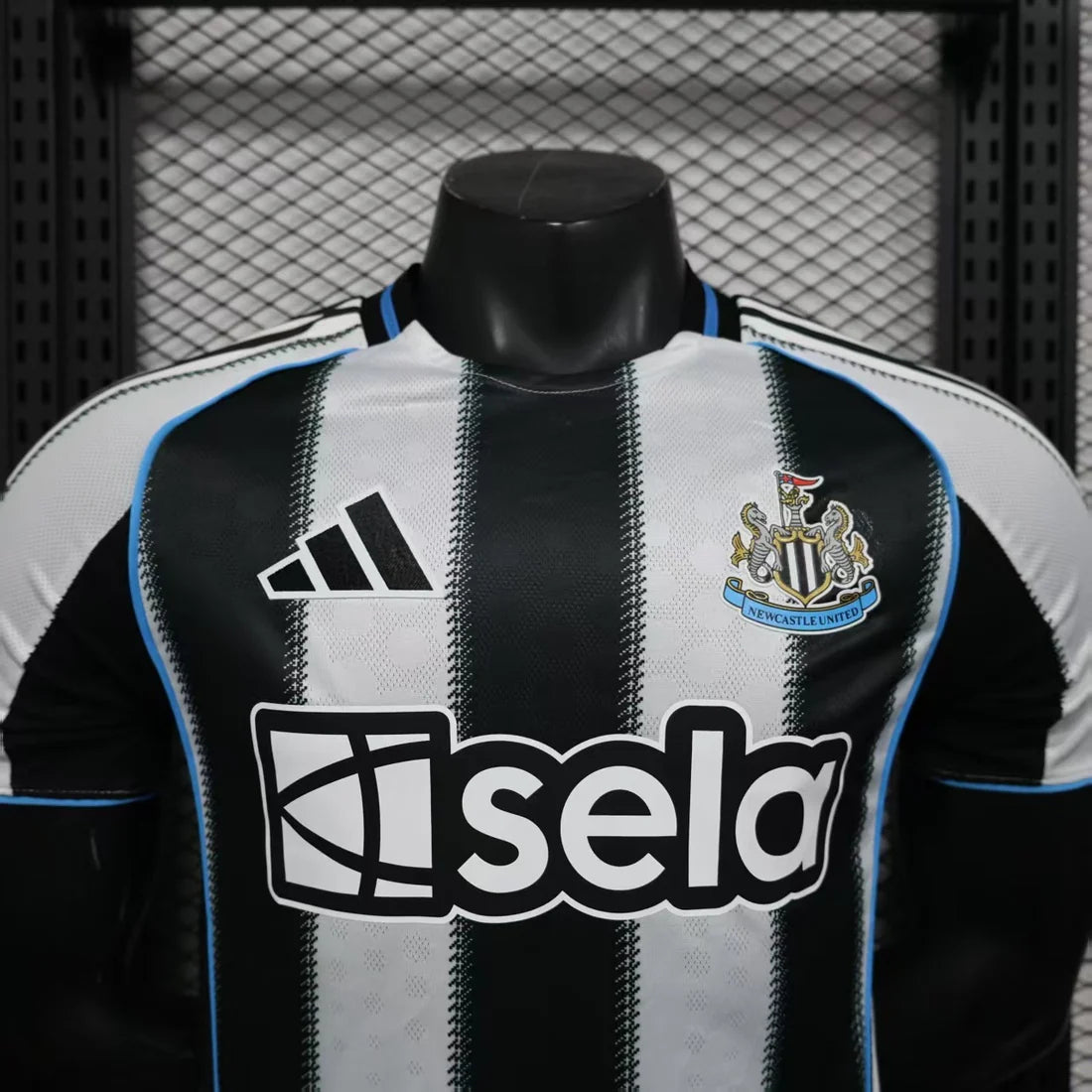 Hot Deals Newcastle 2025/26 home players version L Jersey