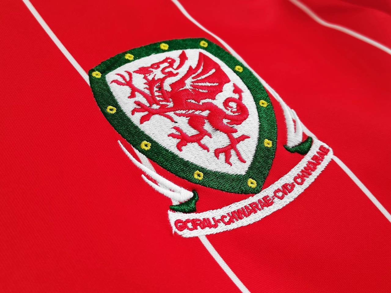2015/16 Wales Home Retro Jersey (Striped Version)