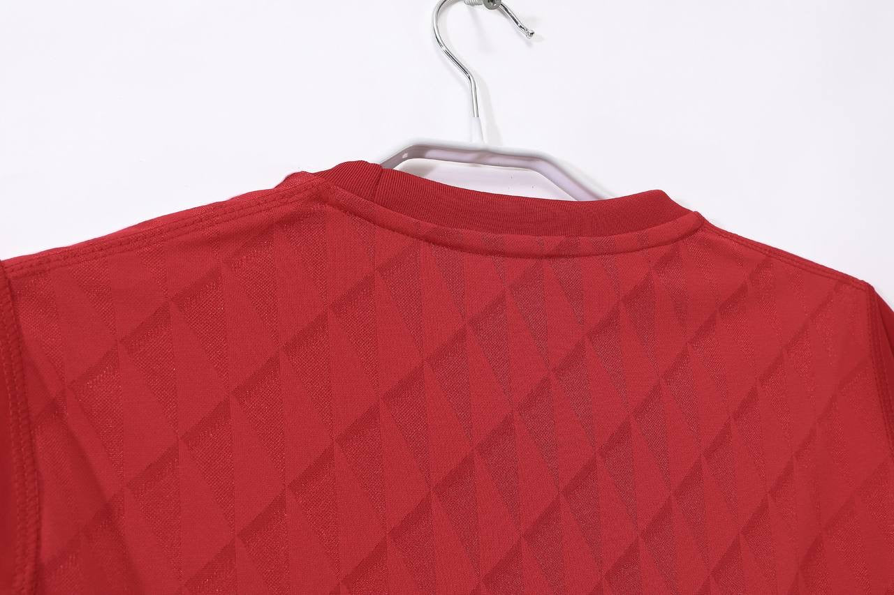 2010/11 Liverpool Home Jersey