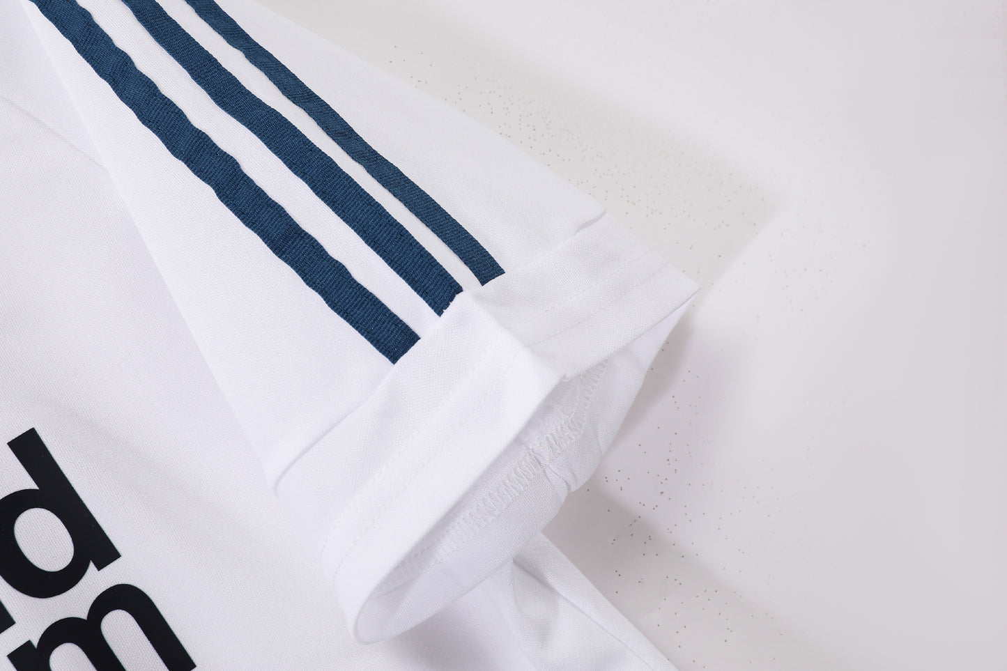 2002/2003 Real Madrid Home Retro Jersey