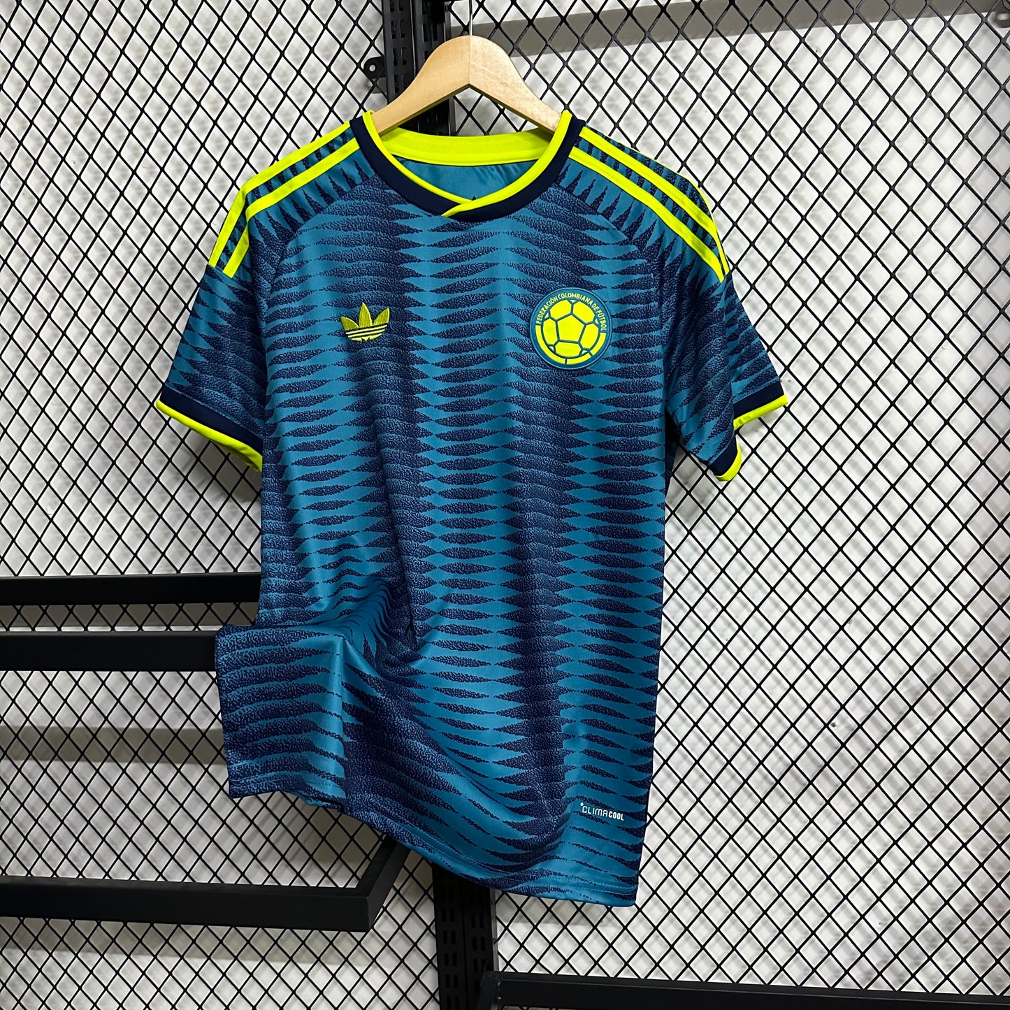 Colombia 20wy World Cup away fans edition