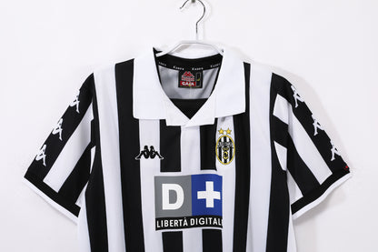 1999/2000 juventus home